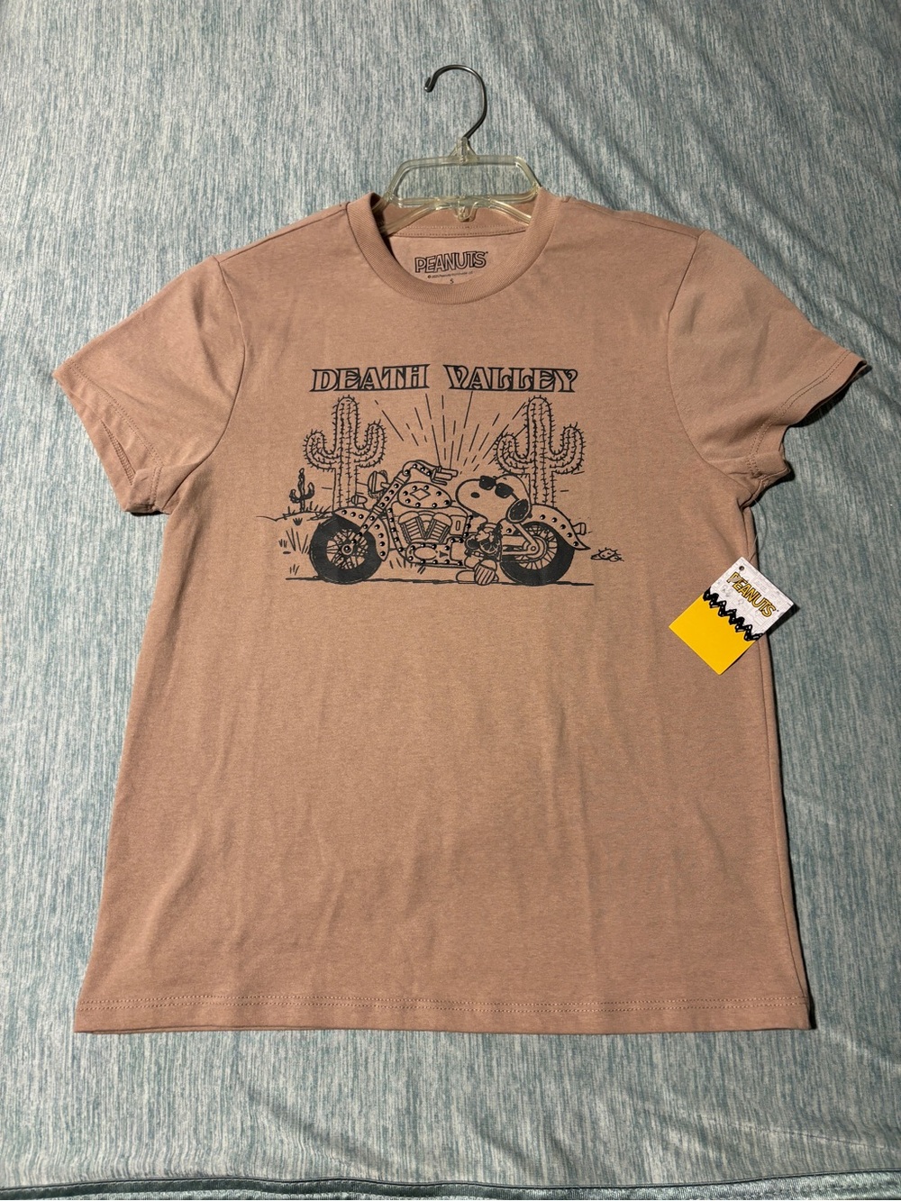 Peanuts Tan Snoopy 'Death Valley' Motorcycle Women’s Tee with Silver Studs S - Picture 5 of 7